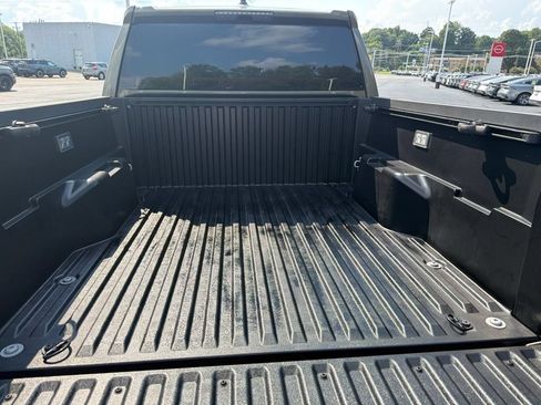 Used 2024 Toyota Tacoma TRD Off-Road AWD/4WD image 7