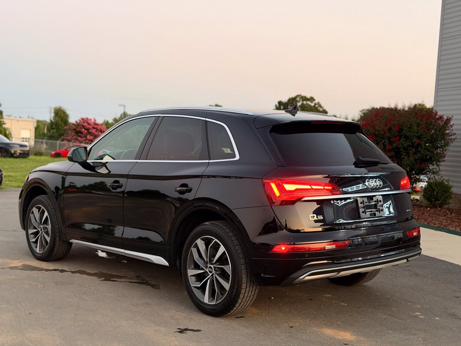 Used 2021 Audi Q5 2.0T Premium Plus AWD/4WD image 9