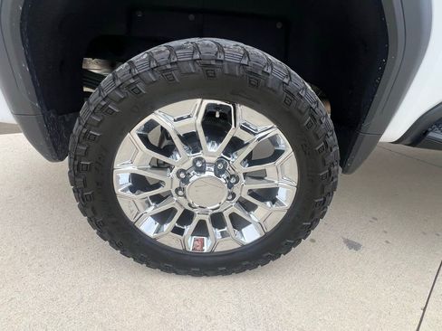 Used 2025 GMC Sierra 2500 SLT w/ SLT Convenience Package image 21