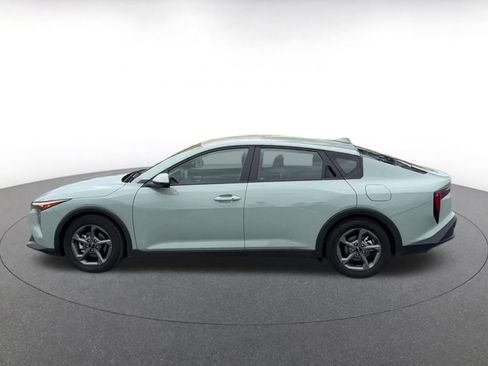 Used 2025 Kia K4 LXS image 9