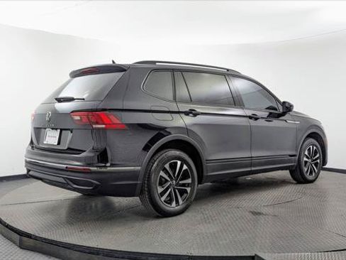 Used 2022 Volkswagen Tiguan S FWD image 8