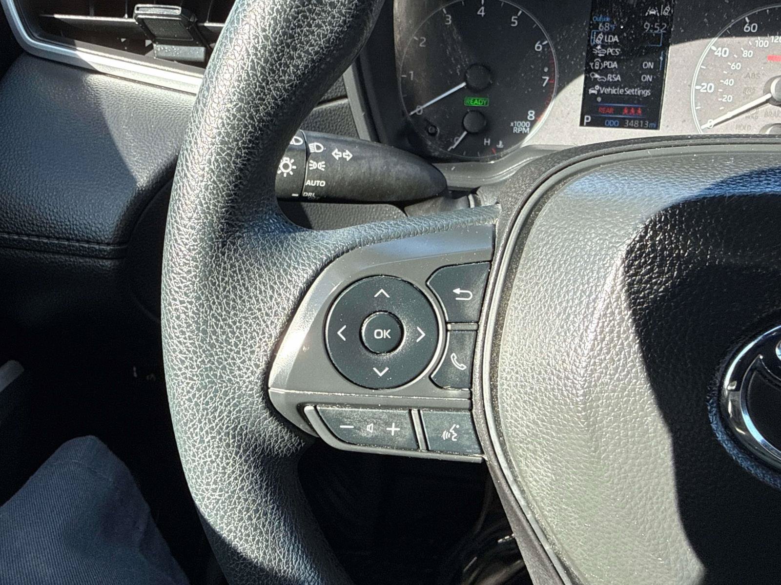 Used 2025 Toyota Corolla Cross AWD Hybrid image 24