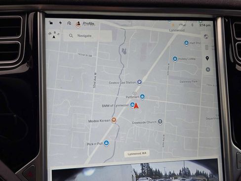 Used 2015 Tesla Model S 70D image 37