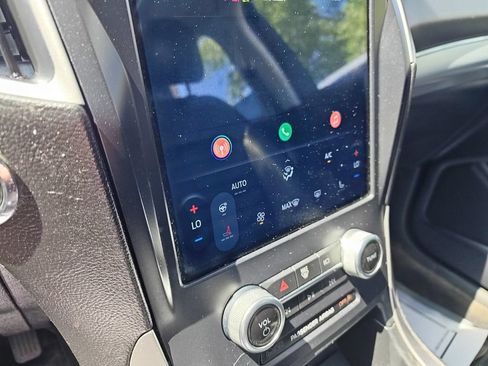 Used 2022 Ford Edge SEL w/ Convenience Package AWD/4WD image 9
