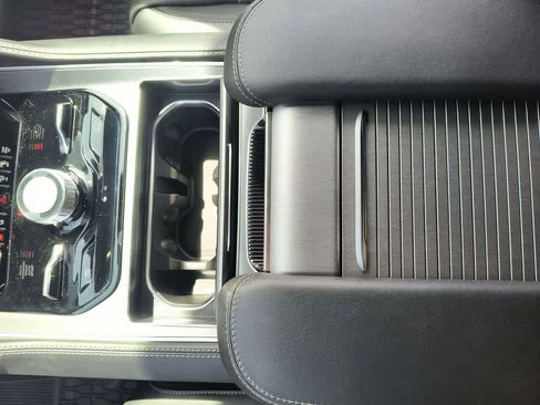 New 2026 Jeep Grand Wagoneer 4WD image 21
