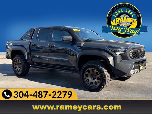 Used 2024 Toyota Tacoma Trailhunter image 1