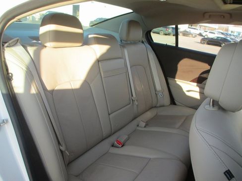 Used 2014 Buick LaCrosse Leather w/ Driver Confidence Package image 18
