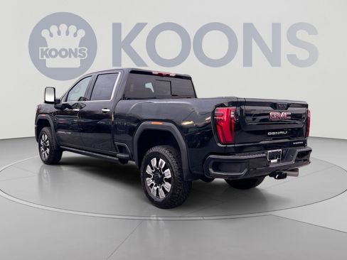 New 2026 GMC Sierra 3500 Denali w/ Denali Reserve Package AWD/4WD image 4