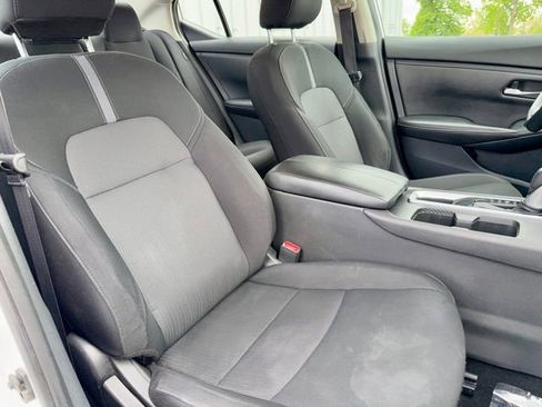 Used 2023 Nissan Sentra SV FWD image 9