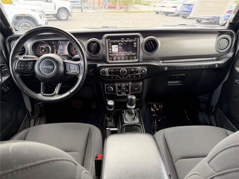 Used 2022 Jeep Wrangler Unlimited Sport AWD/4WD image 18
