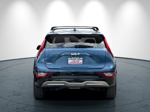 Used 2025 Kia Niro Wave w/ Wave Preserve Package FWD image 5