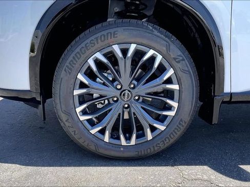 New 2026 Nissan Rogue Platinum w/ Platinum Premium Package AWD/4WD image 9