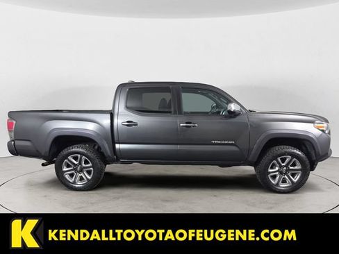 Used 2019 Toyota Tacoma Limited AWD/4WD image 4