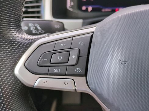 Used 2023 Volkswagen Atlas Cross Sport SEL R-Line AWD/4WD image 25