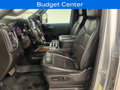 Used 2022 Chevrolet Silverado 3500 High Country w/ LPO, Hitch Package AWD/4WD image 12