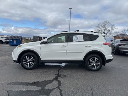 Used 2018 Toyota RAV4 XLE w/ Plus Extra Value Package image 4