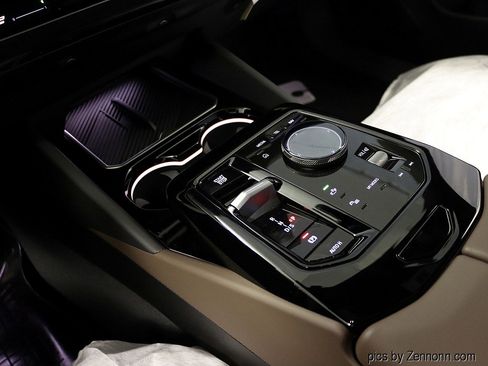 New 2026 BMW 530i xDrive w/ Premium Package image 24