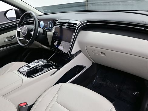 Certified 2022 Hyundai Tucson Limited w/ Cargo Package image 14