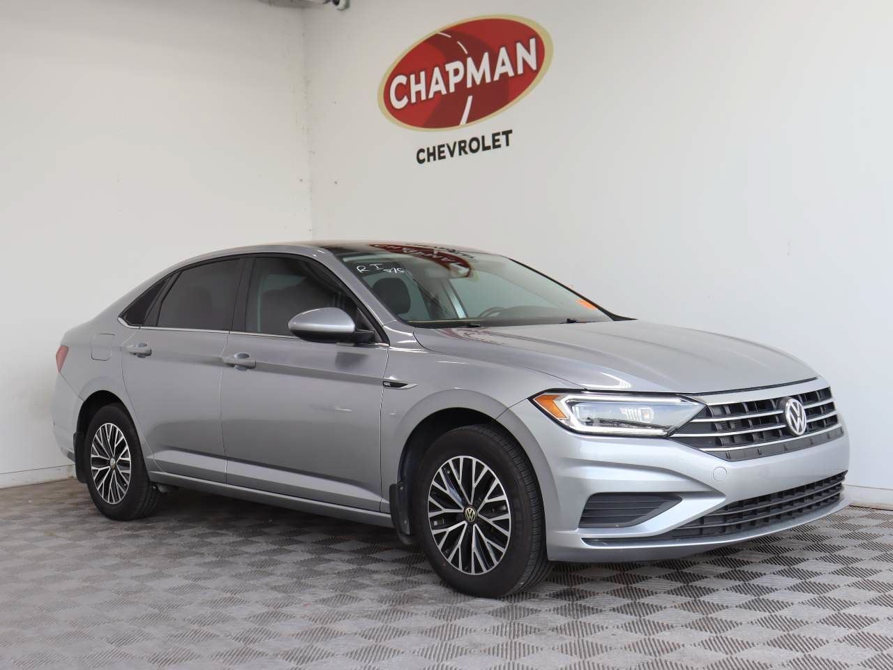 Used 2019 Volkswagen Jetta SEL FWD image 1
