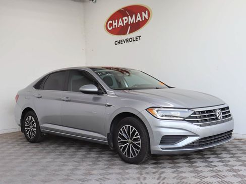 Used 2019 Volkswagen Jetta SEL FWD image 1