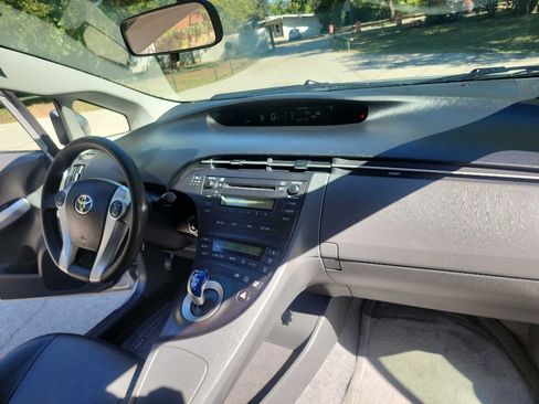 Used 2010 Toyota Prius Two image 29