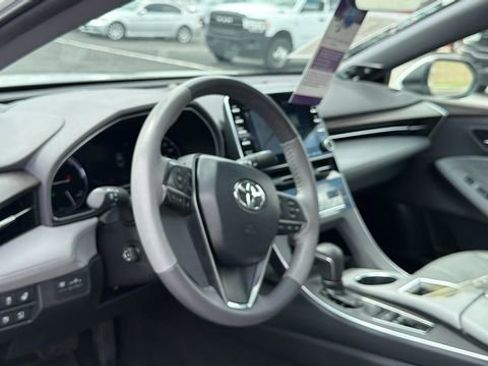 Used 2019 Toyota Avalon Limited w/ Advanced Safety Package FWD image 10
