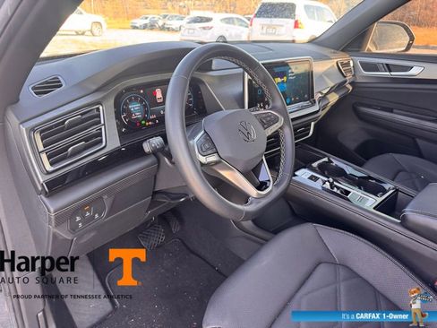 Used 2024 Volkswagen Atlas Cross Sport SE image 14