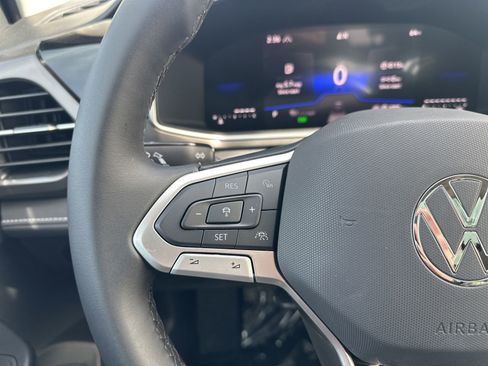 New 2026 Volkswagen Taos SE AWD/4WD image 42