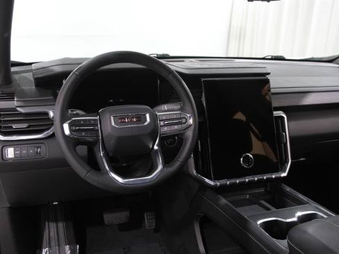 Used 2026 GMC Acadia Elevation w/ Elevation Premium Package AWD/4WD image 6