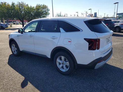 New 2026 Kia Sorento LX image 3
