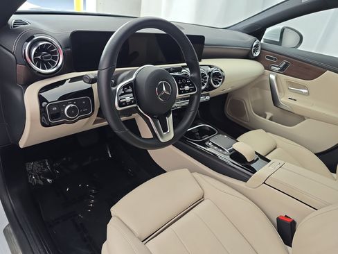 Used 2023 Mercedes-Benz CLA 250 4MATIC image 15