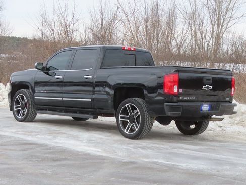 Used 2018 Chevrolet Silverado 1500 LTZ Z71 AWD/4WD image 32