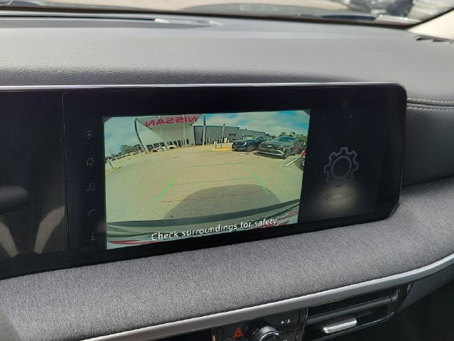 Certified 2025 Nissan Kicks SV FWD image 26