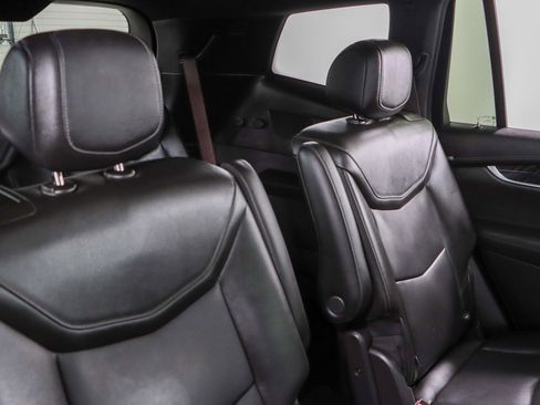 Used 2023 Cadillac XT6 Premium Luxury w/ Technology Package FWD image 31