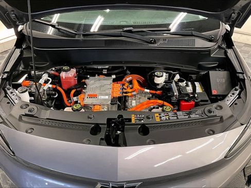 Used 2023 Chevrolet Bolt EUV LT FWD image 9