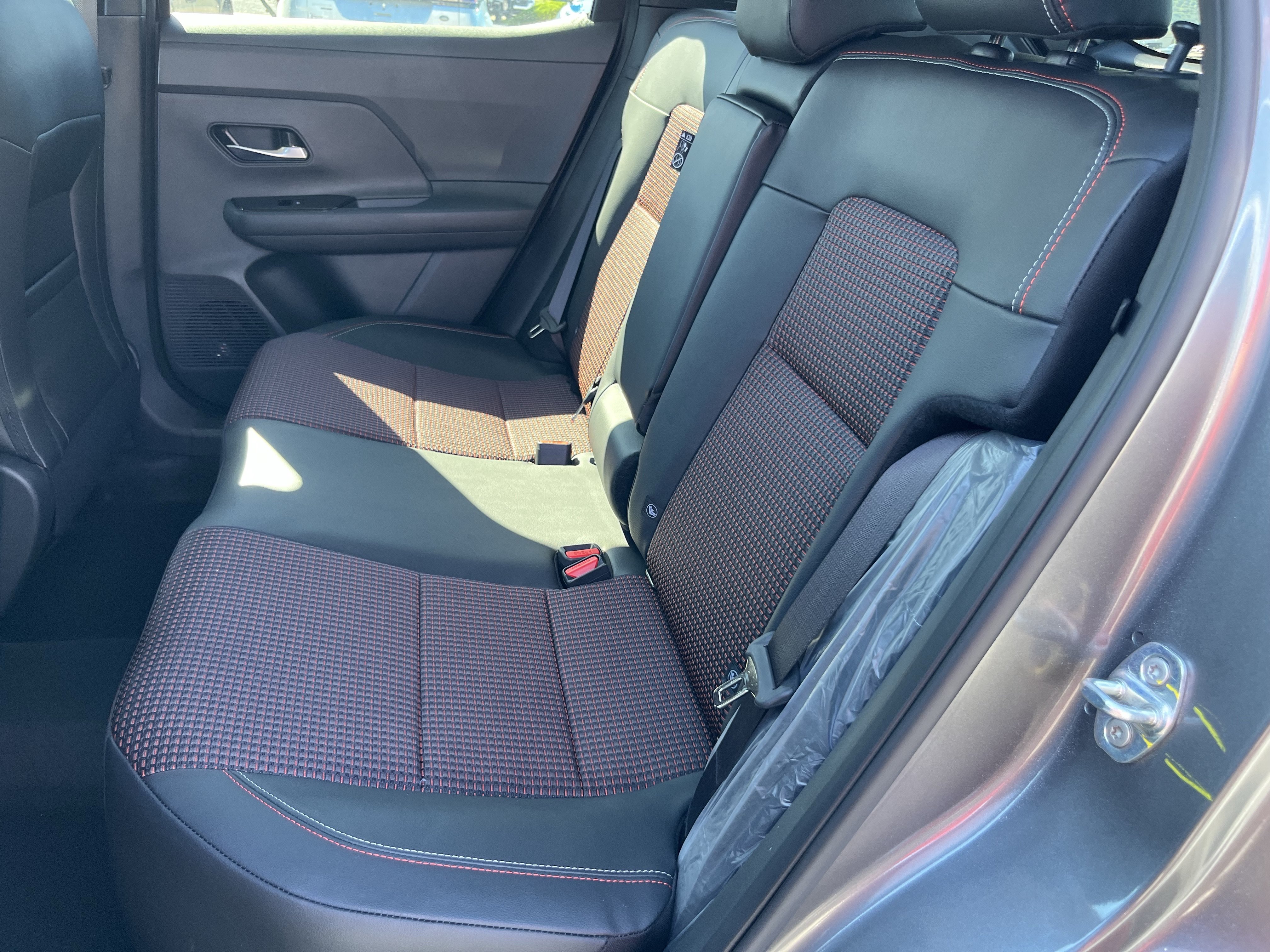 New 2027 Nissan Kicks SR AWD/4WD image 17