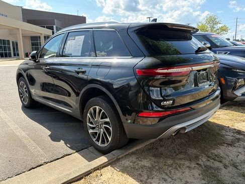 Used 2021 Lincoln Corsair AWD image 4