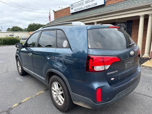Used 2014 Kia Sorento LX FWD image 7