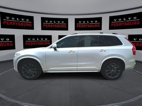 Used 2019 Volvo XC90 T5 Momentum w/ Protection Package Premier FWD image 5