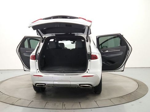 Used 2024 Buick Enclave Premium image 14