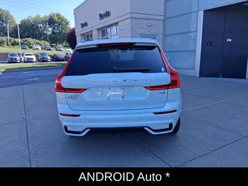 Used 2025 Volvo XC60 T8 Plus w/ Climate Package AWD/4WD image 4