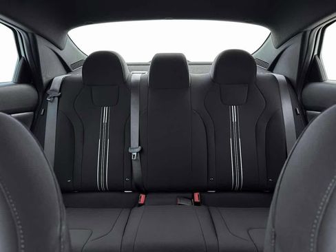 New 2025 Hyundai Elantra SEL FWD image 16