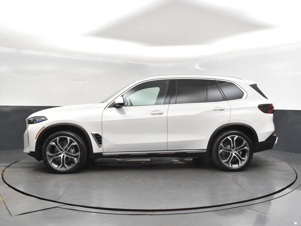 Used 2026 BMW X5 sDrive40i w/ Parking Assistance Package RWD image 4