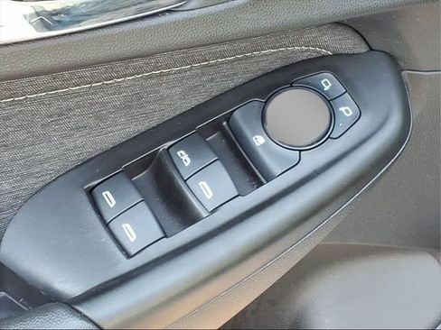 Used 2023 Chevrolet TrailBlazer ACTIV image 16