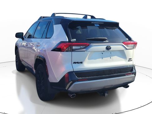 Used 2022 Toyota RAV4 XSE AWD/4WD image 7