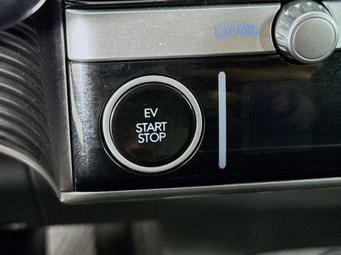 Used 2024 Hyundai Ioniq 5 SEL image 19