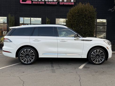 Used 2023 Lincoln Aviator Black Label w/ Class IV Trailer Tow Package image 21