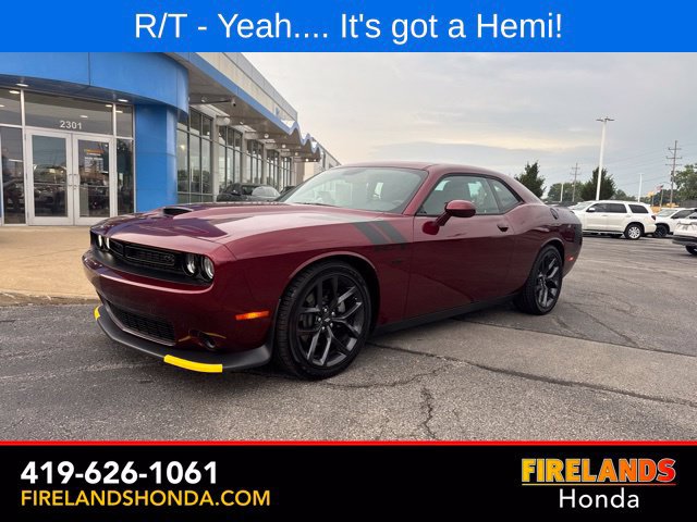 Used 2023 Dodge Challenger R/T w/ Blacktop Package RWD image 2