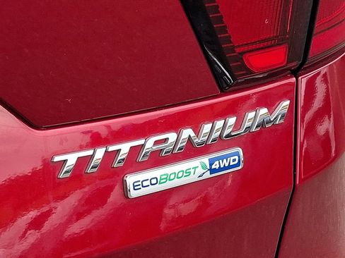 Used 2019 Ford Escape Titanium AWD/4WD image 31