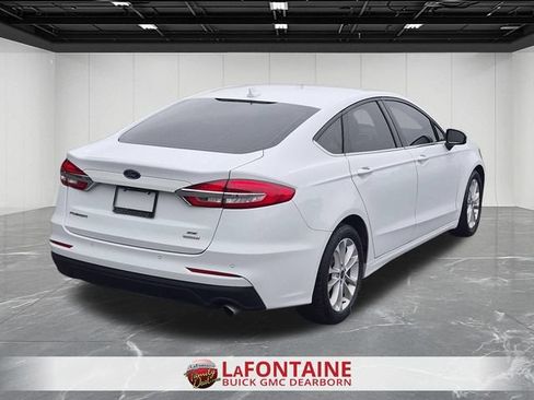 Used 2020 Ford Fusion SE FWD image 5